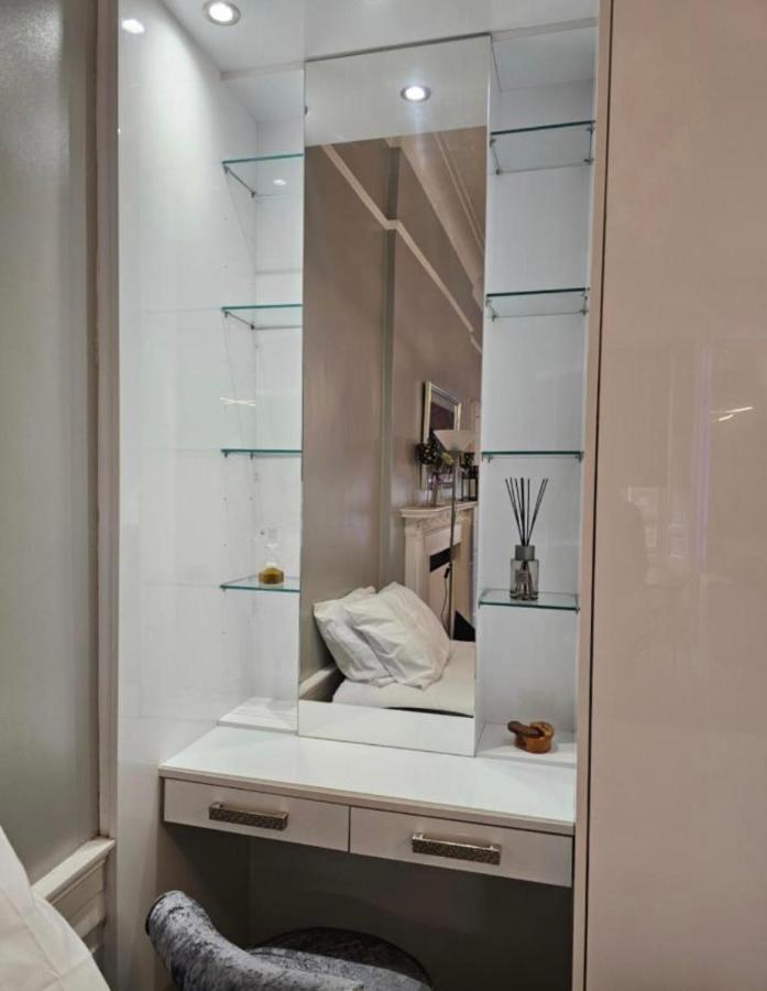 Luxury Family Room With Private Bathroom In The Heart Of Эдинбург Экстерьер фото