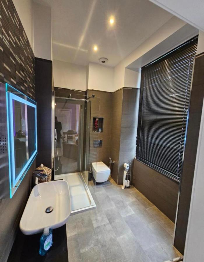 Luxury Family Room With Private Bathroom In The Heart Of Эдинбург Экстерьер фото